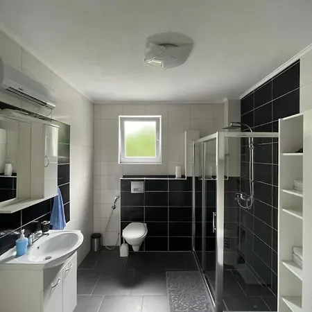 别墅 Goldlux Bihać